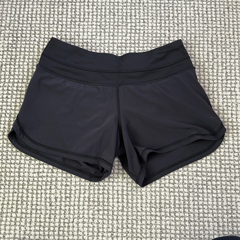Lululemon Speed Up Shorts - Black - Size 4